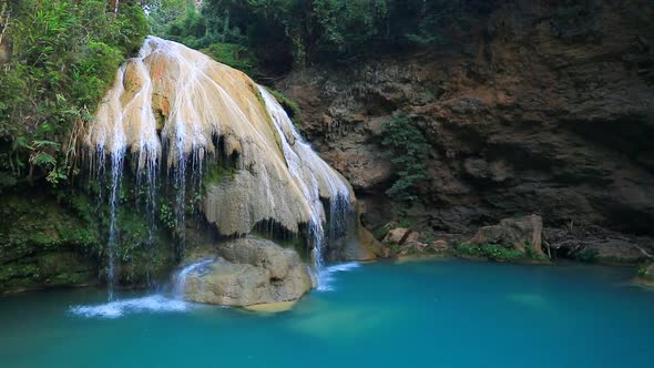 Khor Louang Waterfall In Lamphun Thailand 14 alt