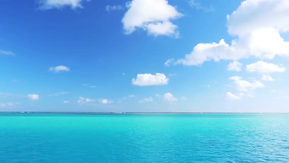 Tropical Blue Ocean 2 alt