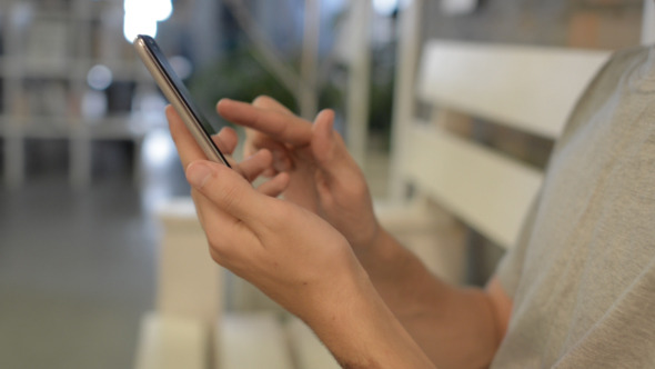 Casually Using Smartphone 2 Casually Using Smartphone 2