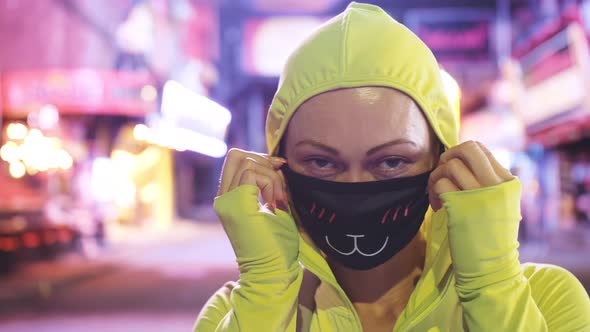 Woman Close Up Look Caucasian Pattaya Walking Street Wearing Protective Medical Mask alt