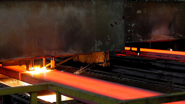 Hot Steel Ingots Cutting On Conveyor (2 items)