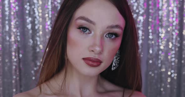 Glamour Girl with Perfect Makeup alt