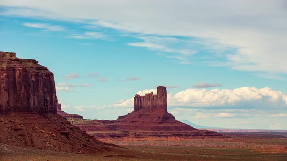 Monument Valley Twilight Clouds Time Lapse alt