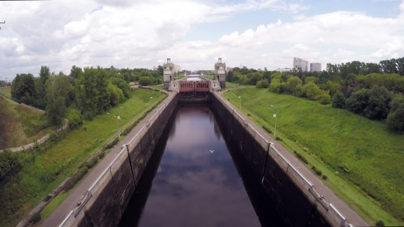 The Gateway And The Bird alt