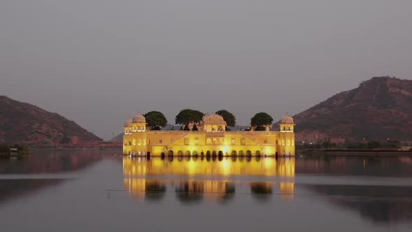 Jal Mahal Palace On Lake In Jaipur India At Evening - 2 alt