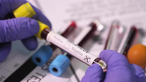 Coronavirus Test Tube alt