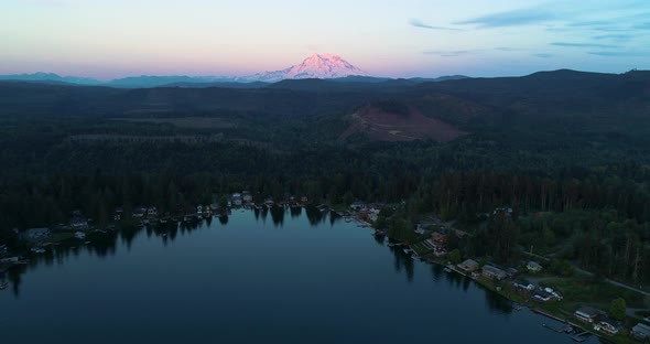 Mt Rainier Sunset Red Color Reflection Above Clear Lake alt