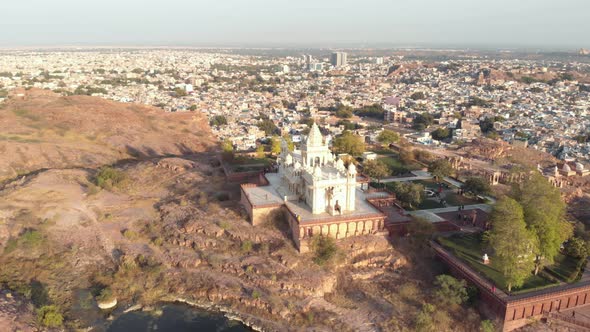 Jaswant Thada cenotaph standing on the edge of blue city of Jodhpur, Rajasthan, India alt