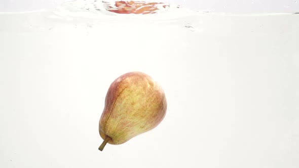 Ripe Pear.slow Motion alt