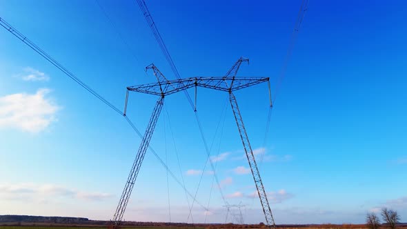 High Voltage Electric Tower With Insulators