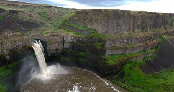Stunning Palouse Falls Washington Waterfall In Cinema 4 K 60 P alt