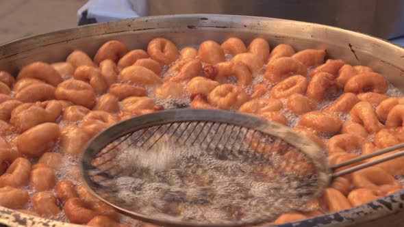 Turkish Traditional Street Delicacies Cooks Hot Oil Dough 11 alt