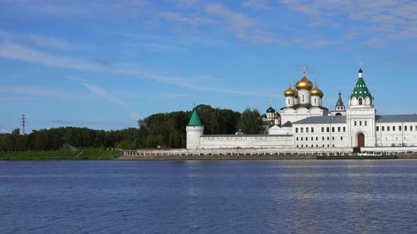 Ipatievsky Monastery in Ancient Town Kostroma alt