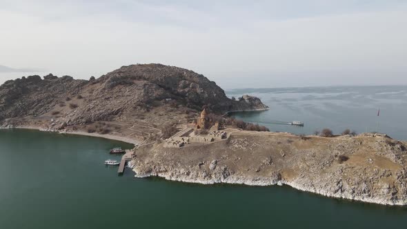 Aerial Akdamar Island alt