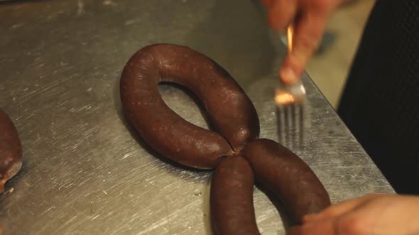 Preparing Sausages 1 alt