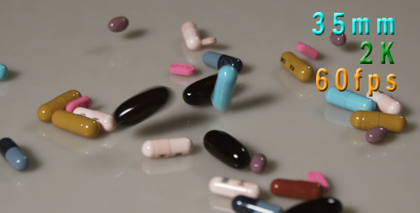 Mixed Medical Pills And Capsules 01