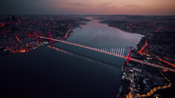 Istanbul Bosphorus Bridge alt