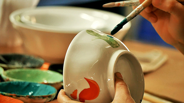 Handmade Ceramics Pottery and Bowl Factory 09 alt