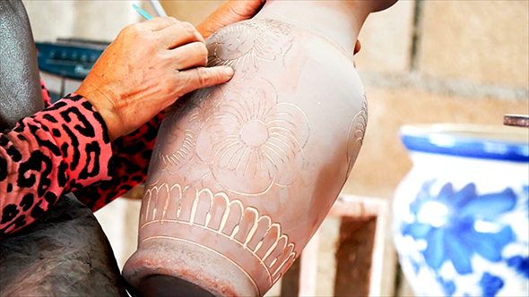 Handmade Ceramics Pottery and Bowl Factory 03 alt