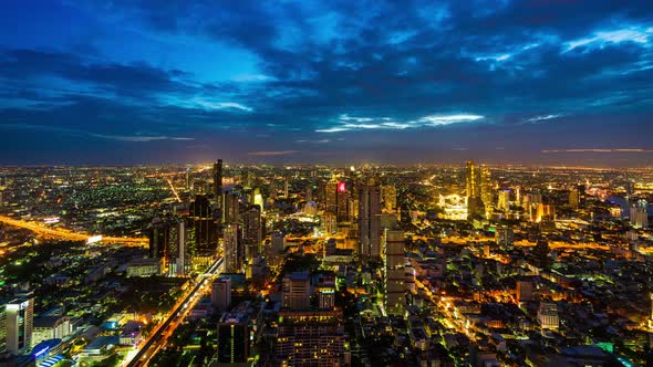 day to night time lapse of Bangkok city with Chao Phraya River, Thailand alt