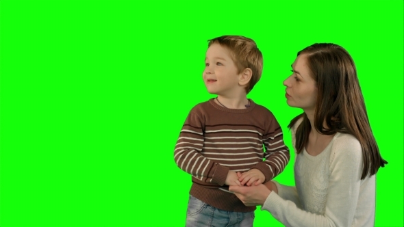 Photo Of The Happy Young Family With Children alt