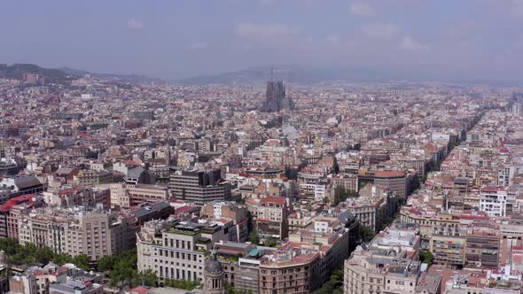 Barcelona Cathedral City Spain Skyline View in the Summer alt