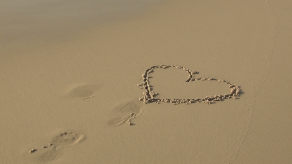 heart on sand