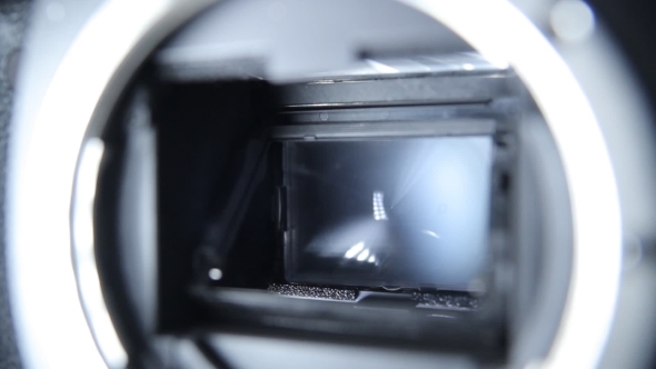 DSLR Camera Mirror And Shutter Mechanism