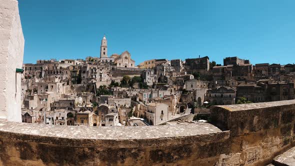 View of the city of Matera, Basilicata, Italy alt