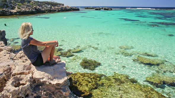 Salmon Bay Rottnest Island alt