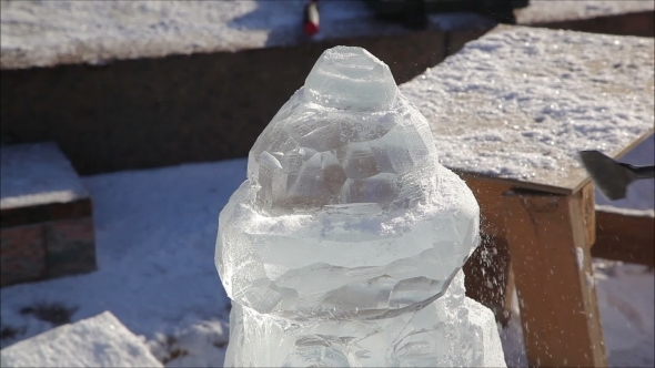 Sculptures Made Of Ice