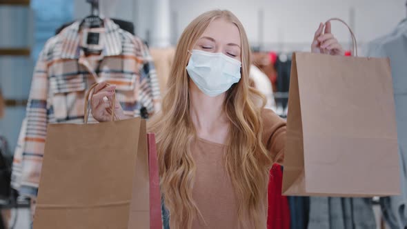 Rich Happy Blonde Woman Shopper Wearing Medical Face Protective Mask Girl Customer Client in alt
