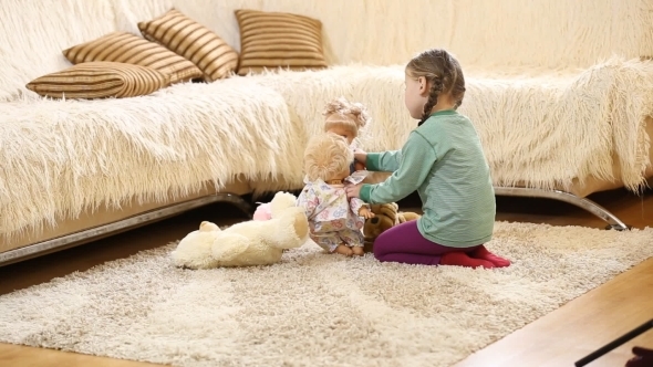 Child Plays With Dolls alt