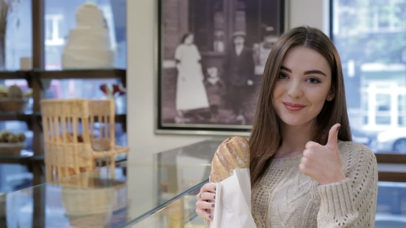 Attractive Girl Bought The Bread alt