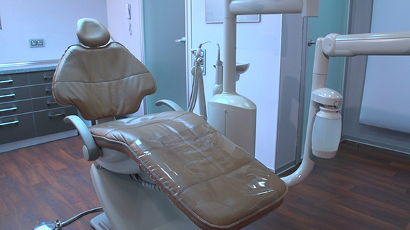  The Dentist's Chair, Dental Chair