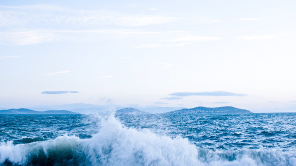 Stormy Sea With Waves Splashing