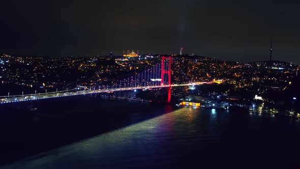 Istanbul Night Bridge, Turkey alt