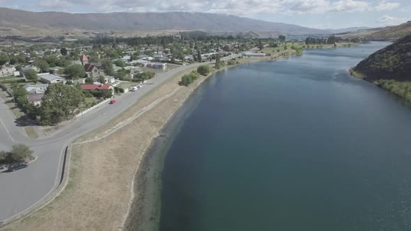 New Zealand town by the river