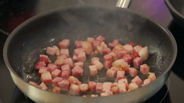 Frying Bacon Cubes alt