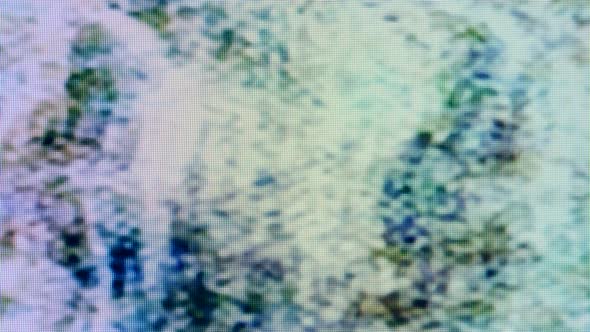 Blurred TV-screen with Contact Noises alt