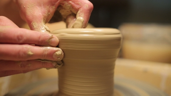 Hands Of a Potter, Creating An Earthen Jar On The