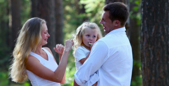 Family In Summer alt