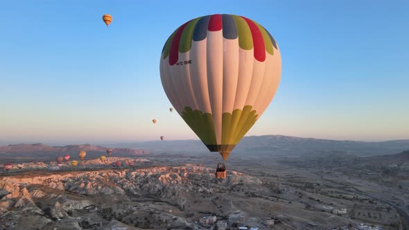 Cappadocia, Turkey : Balloons in the Sky. Aerial View alt