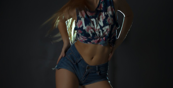 Girl in Short Shorts alt