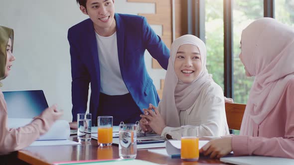 Asian Muslim SME Business Entrepreneur Group 01