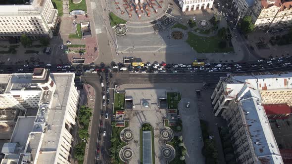 Ukraine: Independence Square, Maidan. Aerial View alt
