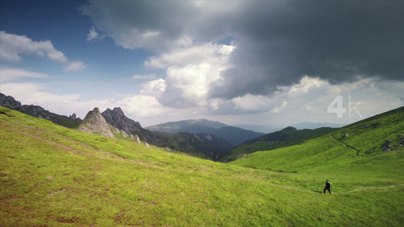 Lone Mountain Hiker alt