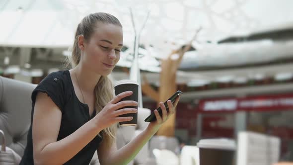 Charming Girl in Cafe in Mall alt