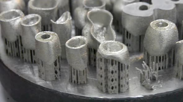 Dental Crowns Printed on Metal 3d Printer Laser Sintering Machine alt