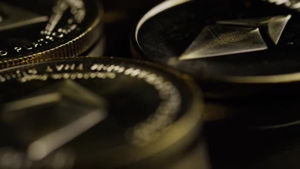 Rotating shot of Bitcoins (digital cryptocurrency) - BITCOIN ETHEREUM 128 alt